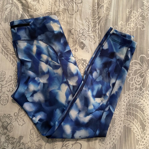 Lululemon Speed Up Tight *Full-On Luxtreme 28" - Picture 11 of 11